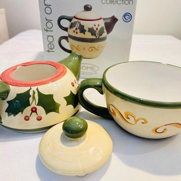 Target Home For The Holidays TEA FOR ONE Victorian Holly Collection Green Cream - Picture 3 of 3